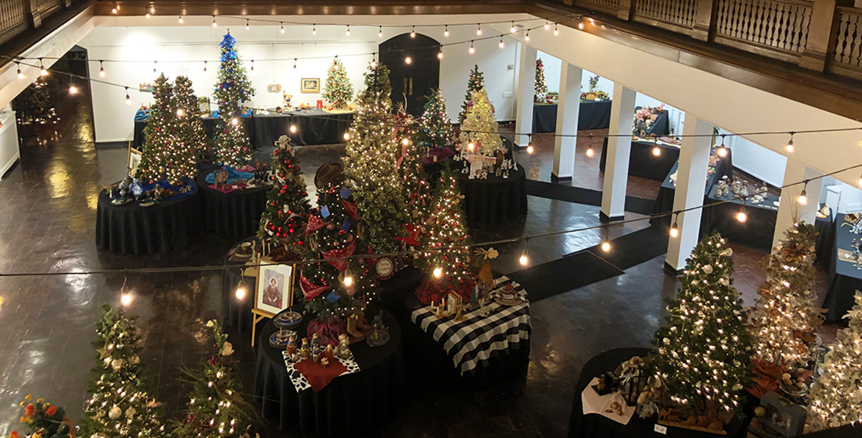 Downtown Toledo is Full of Holiday Cheer this December Downtown Toledo